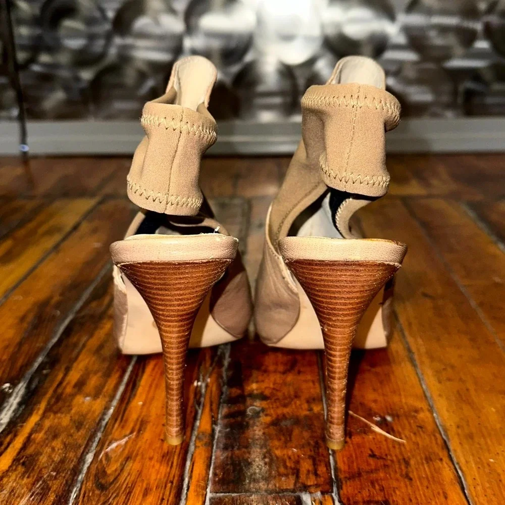 MICHAEL Michael Kors Blaze Ankle Boots Women's Size 7M Beige Leather Peep Toe